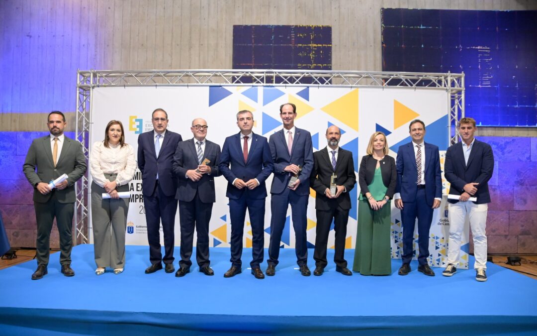 Manuel Domínguez entrega los XIII Premios a la Excelencia Empresarial